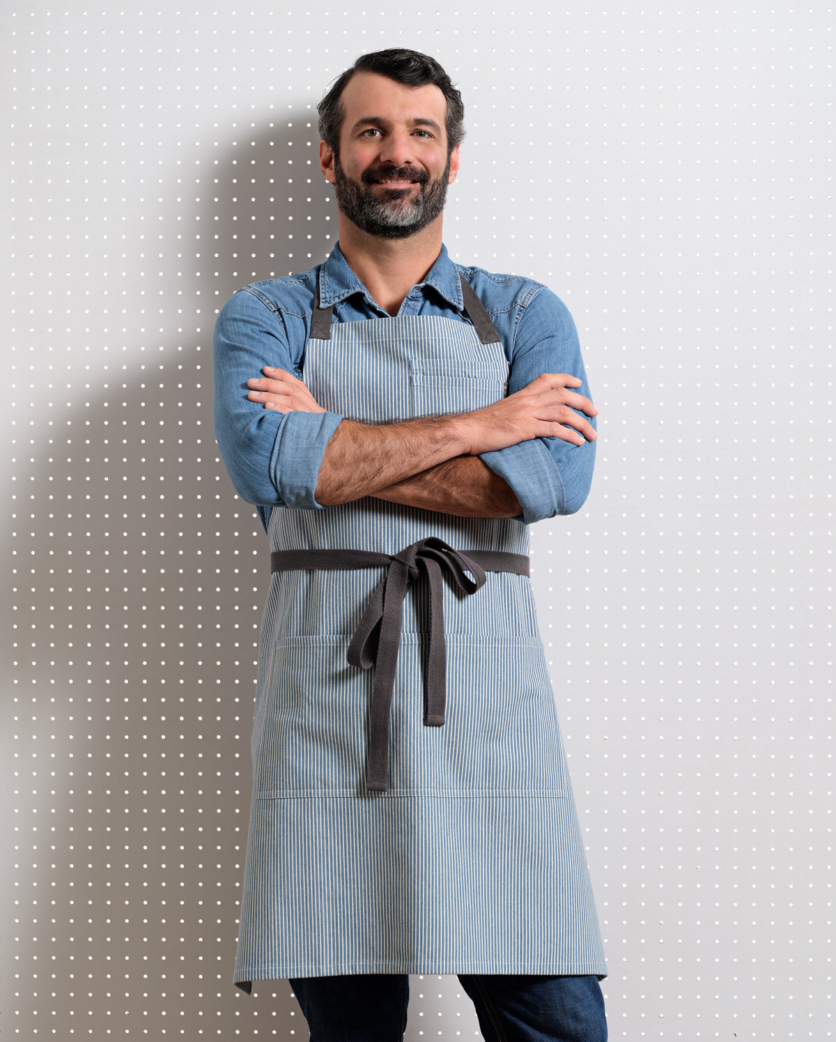 Bib Apron with Pockets-9